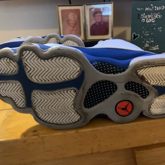 Men’s 8 1/2 Jordans only wore one time for 25 minutes. Still look brand new. - Picture 5 of 5